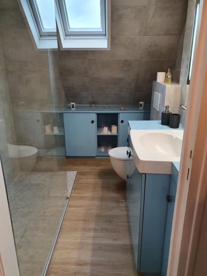 Bel Appartement Ensoleille En Ville Pont-Évêque Exterior foto